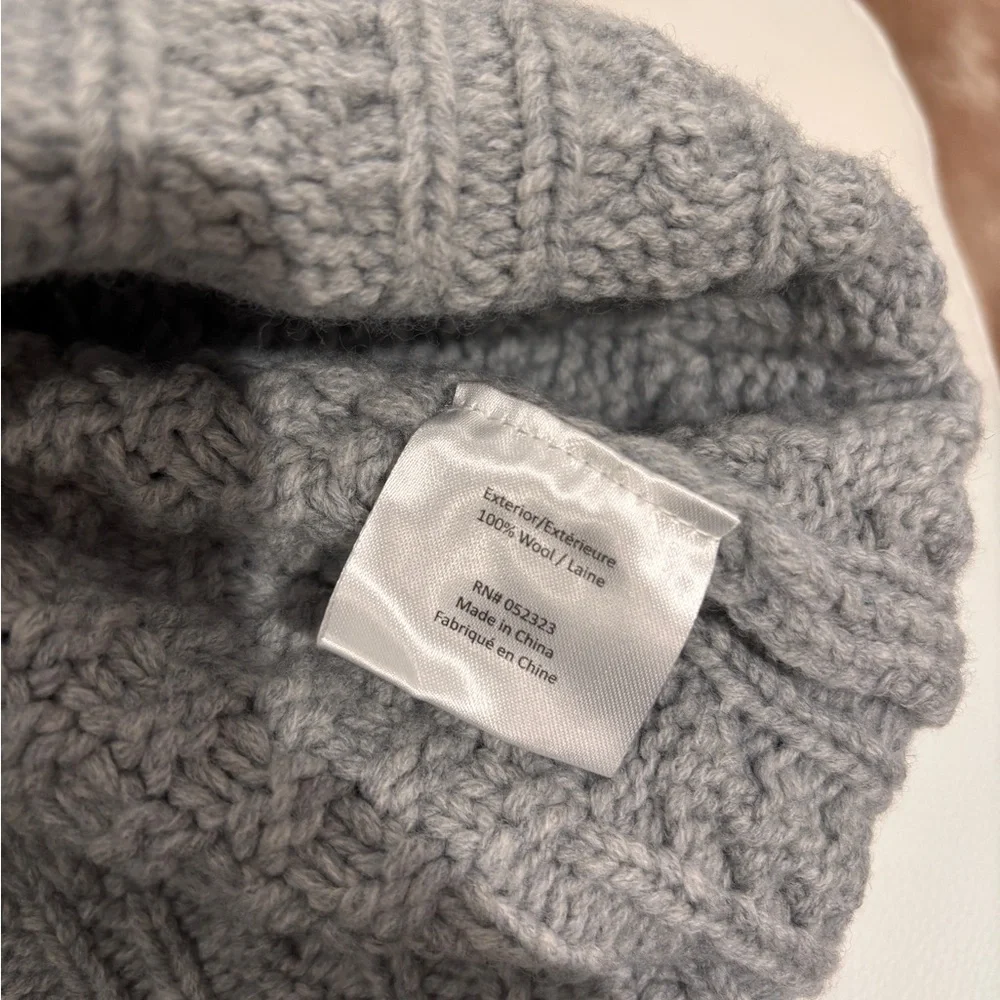 BTB Gray Floral Cable Knit Sweater - Picture 8 of 9